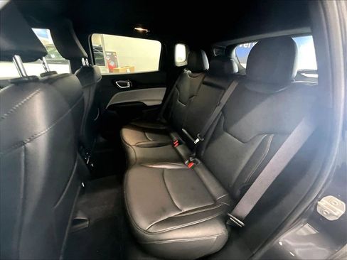 Used 2024 Jeep Compass Limited image 15