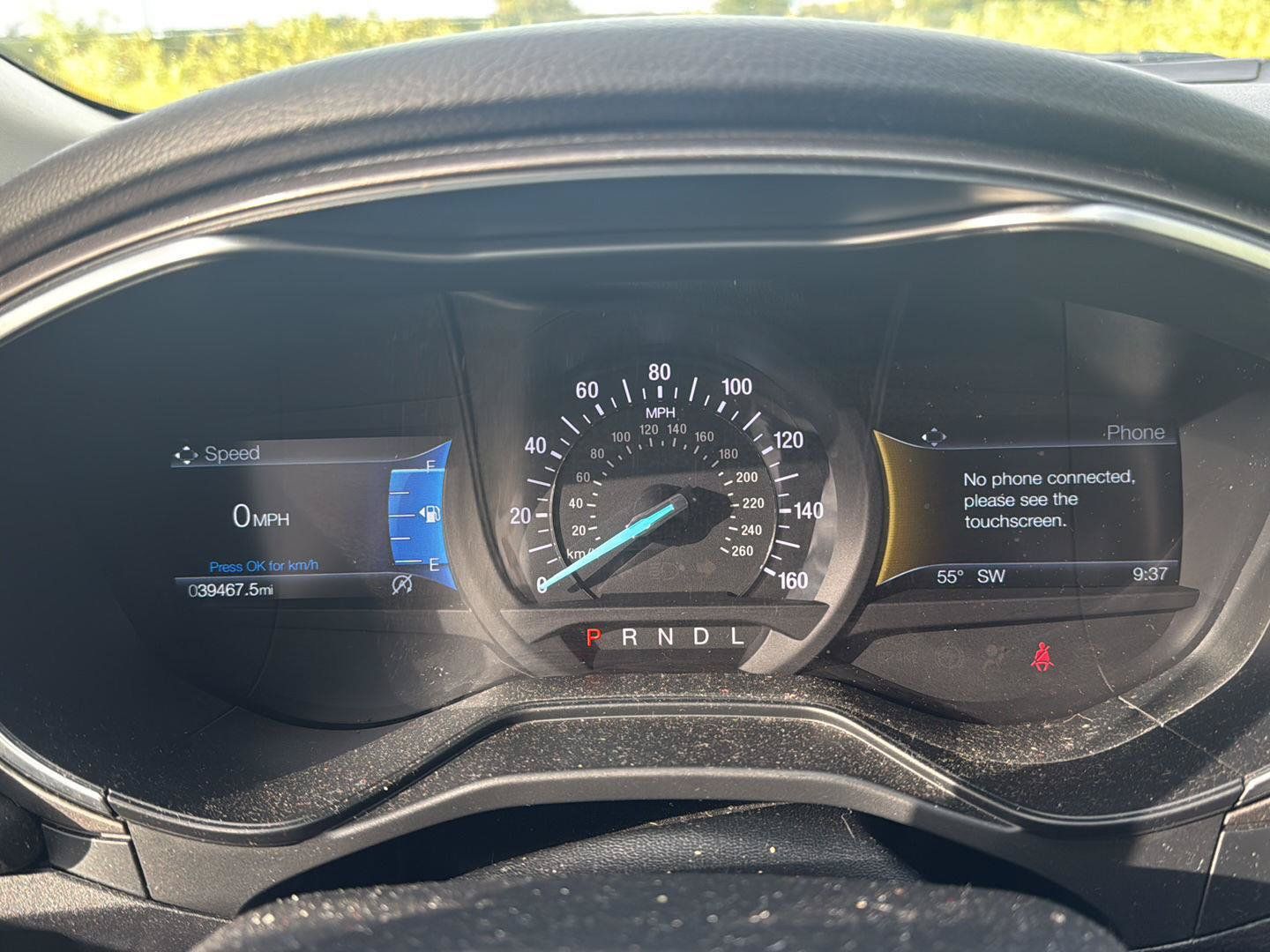 Used 2020 Ford Fusion SE FWD image 14