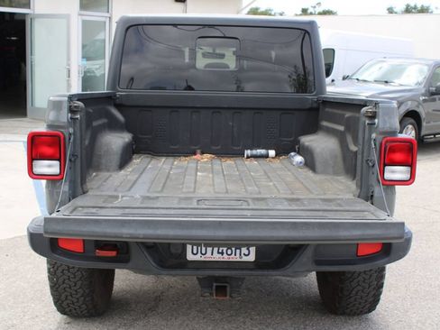 Used 2021 Jeep Gladiator Sport AWD/4WD image 9