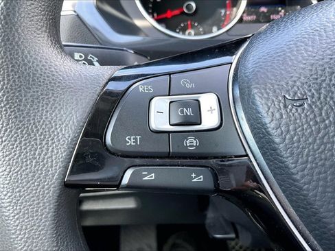 Used 2021 Volkswagen Tiguan S FWD image 20