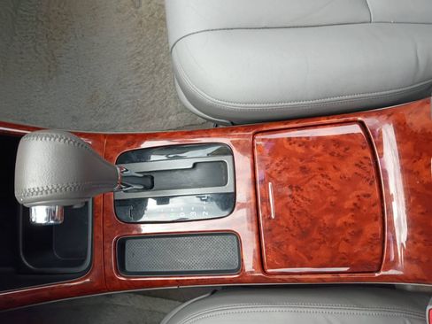 Used 2004 Toyota Camry XLE FWD image 19
