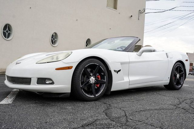 Used 2006 Chevrolet Corvette Convertible w/ Preferred Equipment Group RWD image 14