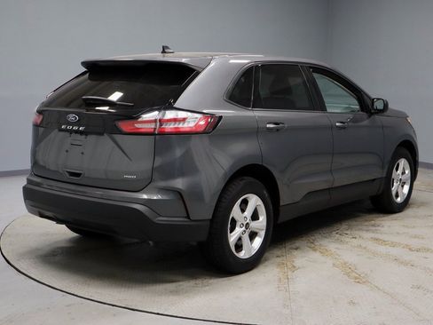 Certified 2023 Ford Edge SE image 12