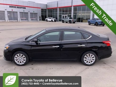 Used 2016 Nissan Sentra SV image 7