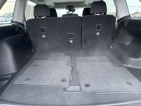 Used 2024 Jeep Grand Cherokee Laredo X image 37