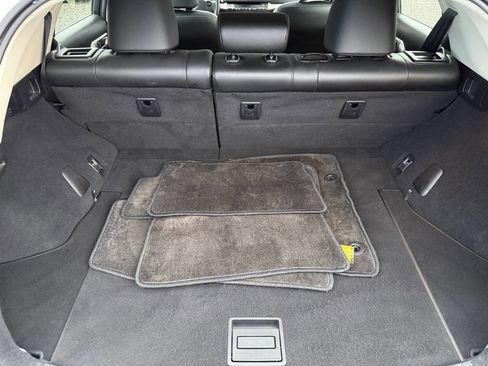 Used 2015 Lexus CT 200h image 33