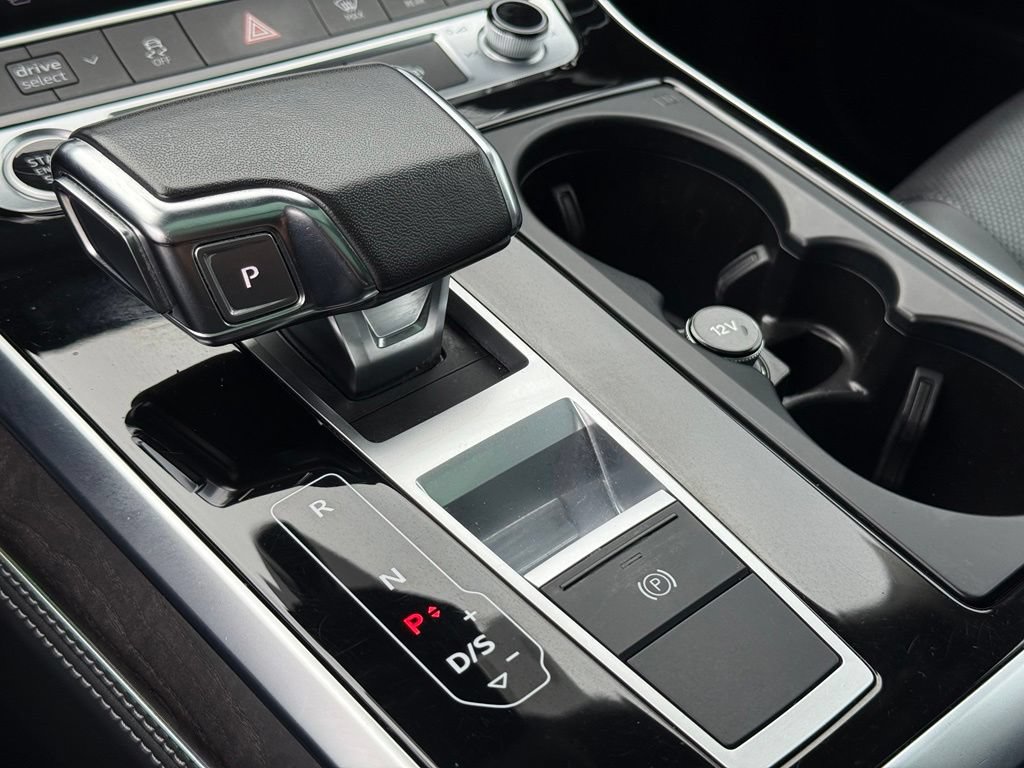 Used 2023 Audi Q8 Premium Plus w/ Premium Plus Package AWD/4WD image 18
