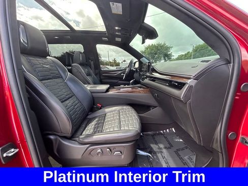 Used 2024 Cadillac Escalade ESV Premium Luxury Platinum image 26