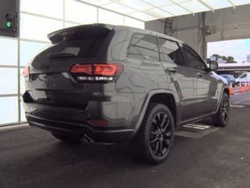 Used 2021 Jeep Grand Cherokee Laredo X RWD image 22
