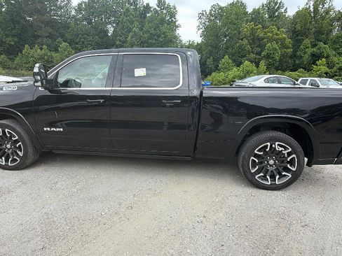 Certified 2025 RAM 1500 Limited AWD/4WD image 11