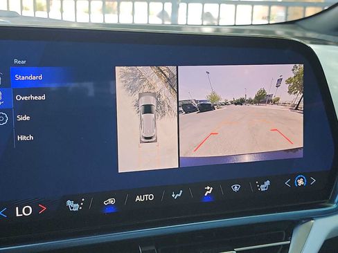 Used 2024 Chevrolet Equinox EV LT FWD image 26