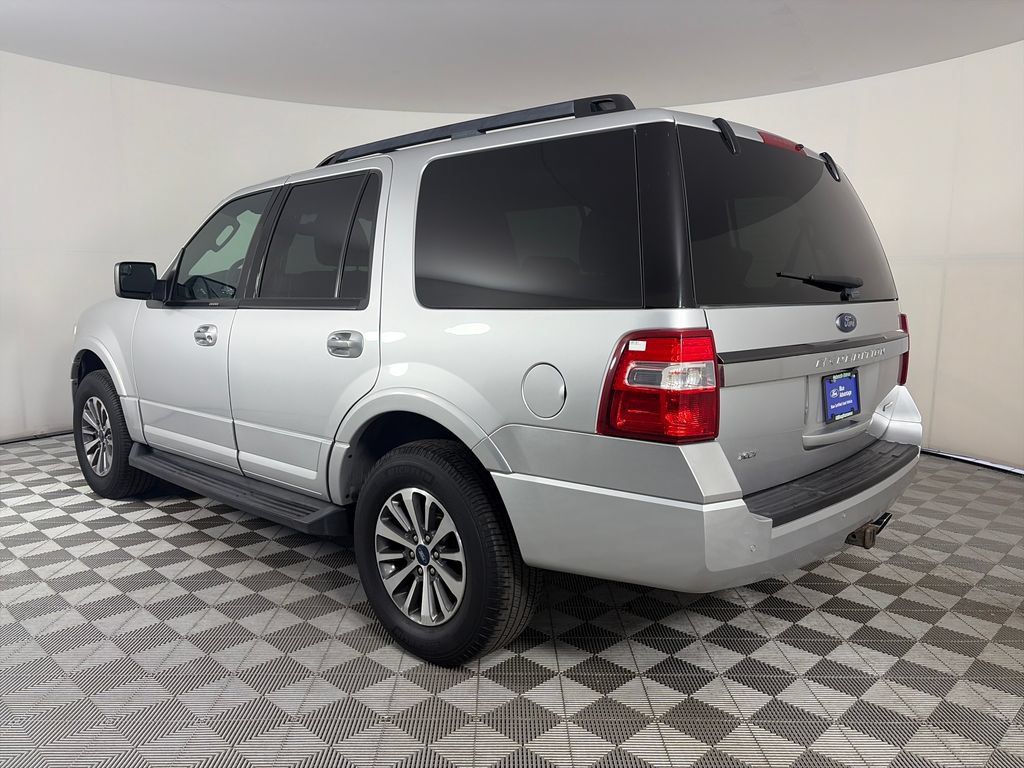 Used 2017 Ford Expedition XLT AWD/4WD image 5
