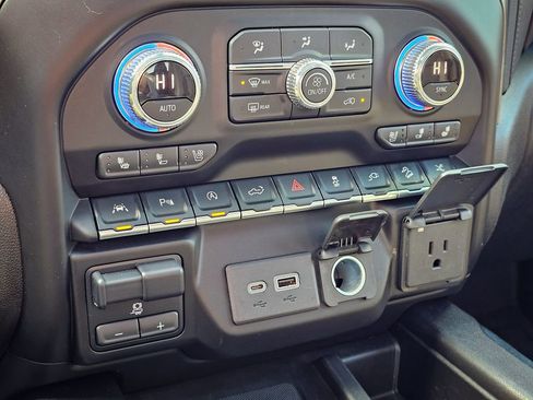 Used 2021 GMC Sierra 1500 Denali w/ Denali Ultimate Package image 30