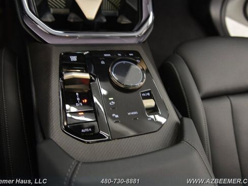 Used 2025 BMW X3 xDrive30i w/ Premium Package AWD/4WD image 34