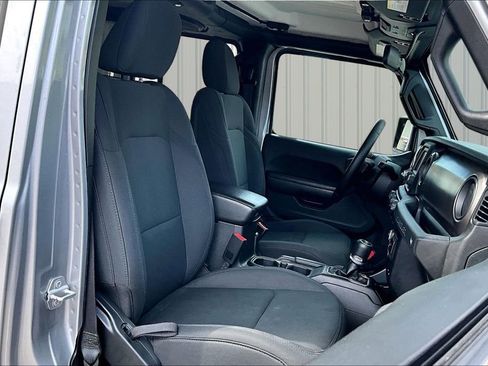Used 2018 Jeep Wrangler Unlimited Sport S AWD/4WD image 17