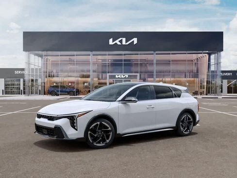 New 2026 Kia K4 EX FWD image 2