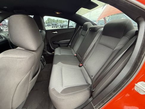 Used 2020 Dodge Charger SXT w/ Blacktop Package RWD image 29