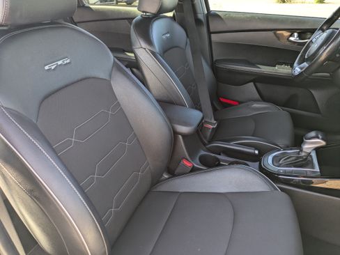 Used 2022 Kia Forte GT-Line FWD image 10