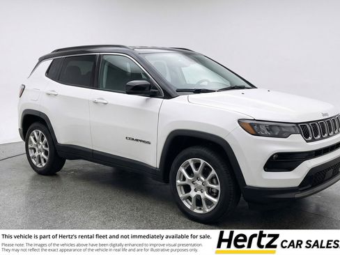 Used 2025 Jeep Compass Limited AWD/4WD image 1