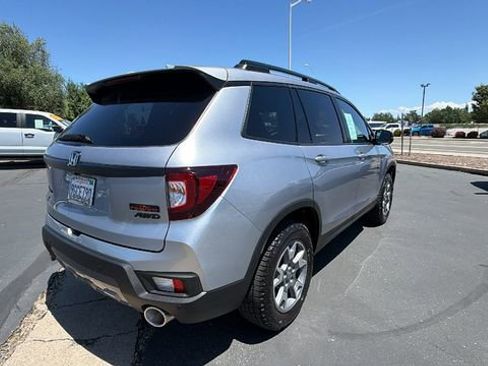Used 2023 Honda Passport TrailSport image 4