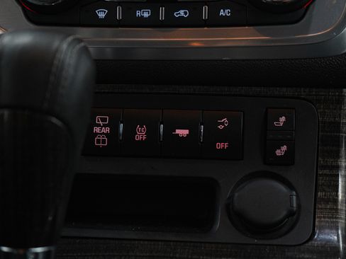 Used 2014 GMC Acadia SLT image 21