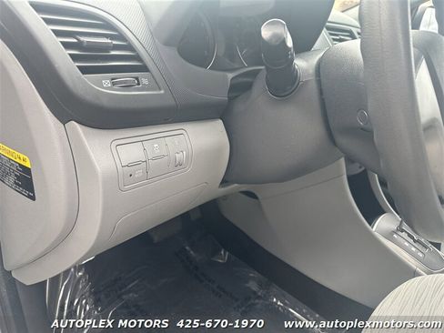 Used 2016 Hyundai Accent SE image 16