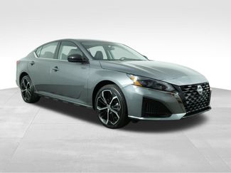 Used 2025 Nissan Altima 2.5 SR AWD/4WD video 2