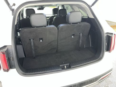 Used 2023 Kia Sorento EX w/ Panoramic Sunroof Package image 30