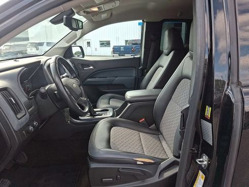 Used 2017 Chevrolet Colorado Z71 AWD/4WD image 13