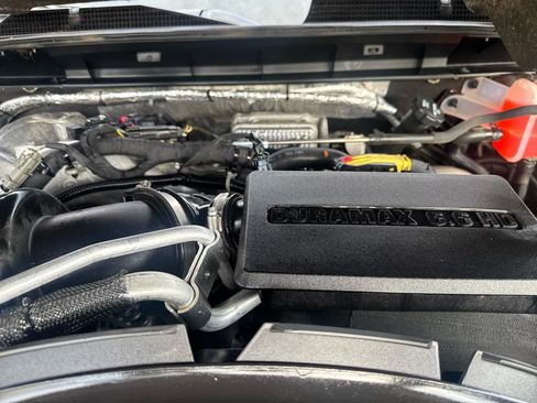 Used 2022 Chevrolet Silverado 2500 High Country w/ Safety Package II AWD/4WD image 28