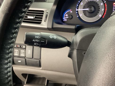 Used 2012 Honda Odyssey EX-L image 24