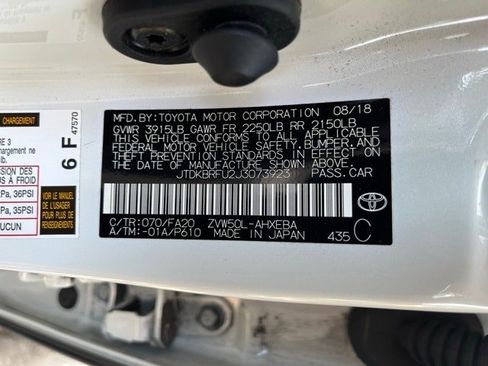 Used 2018 Toyota Prius One image 11