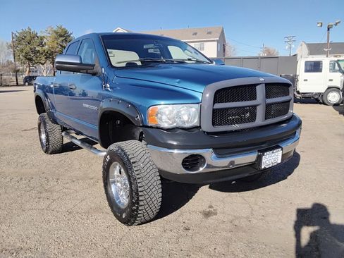 Used 2004 Dodge Ram 2500 Truck ST image 3