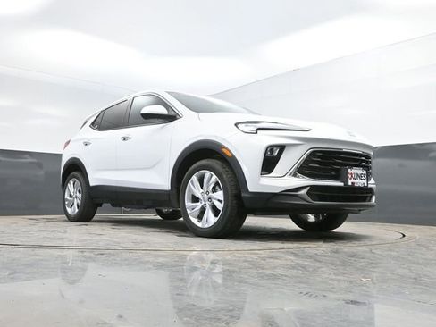 Used 2025 Buick Encore GX Preferred image 44