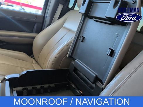 Used 2019 Ford Expedition XLT w/ Equipment Group 202A AWD/4WD image 22