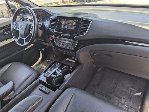 Used 2022 Honda Pilot Black Edition image 11