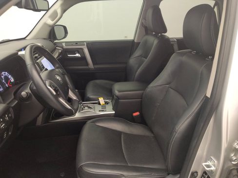 Used 2020 Toyota 4Runner Limited image 17