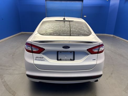 Used 2015 Ford Fusion SE w/ Equipment Group 201A FWD image 6