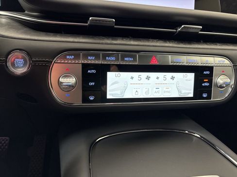 New 2026 Genesis G90 3.5T image 38