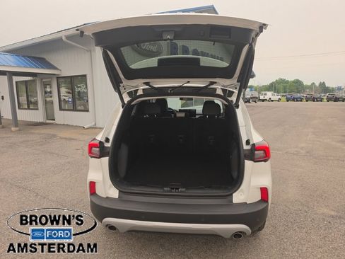 Certified 2025 Ford Escape Platinum w/ Premium Technology Package AWD/4WD image 10