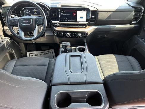 Used 2022 GMC Sierra 1500 Elevation AWD/4WD image 11