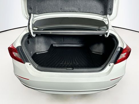 Used 2019 Honda Accord Sport image 28