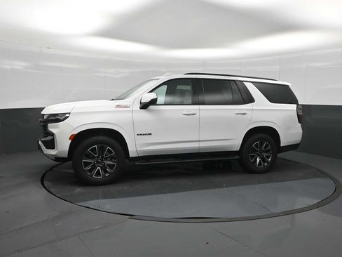 Used 2023 Chevrolet Tahoe Z71 w/ Luxury Package AWD/4WD image 4