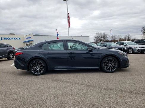 Used 2025 Toyota Camry XSE image 4