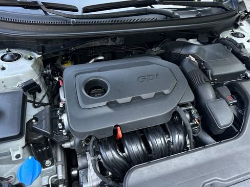 Used 2015 Hyundai Sonata Limited w/ Option Group 06 image 41