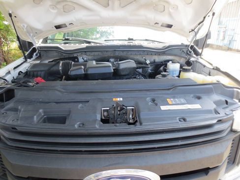 Used 2019 Ford F250 XL w/ XL Value Package RWD image 3