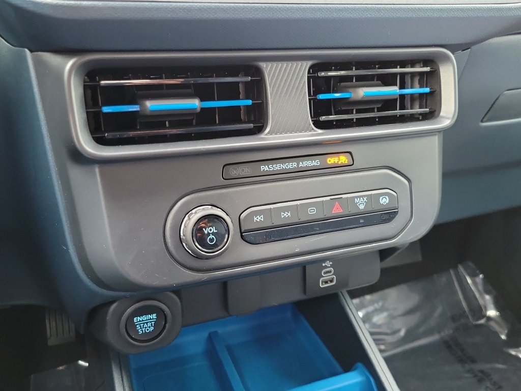 Certified 2026 Ford Maverick XLT AWD/4WD image 23