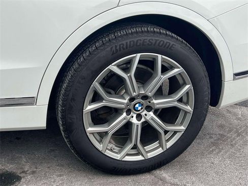 Used 2019 BMW X7 xDrive40i w/ Premium Package image 11