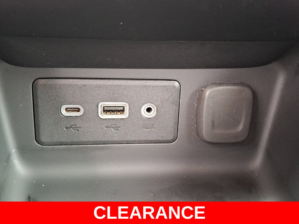 Used 2024 GMC Terrain SLE AWD/4WD image 23