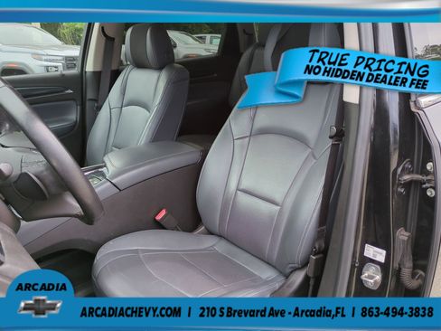 Used 2021 Buick Enclave Essence FWD image 10